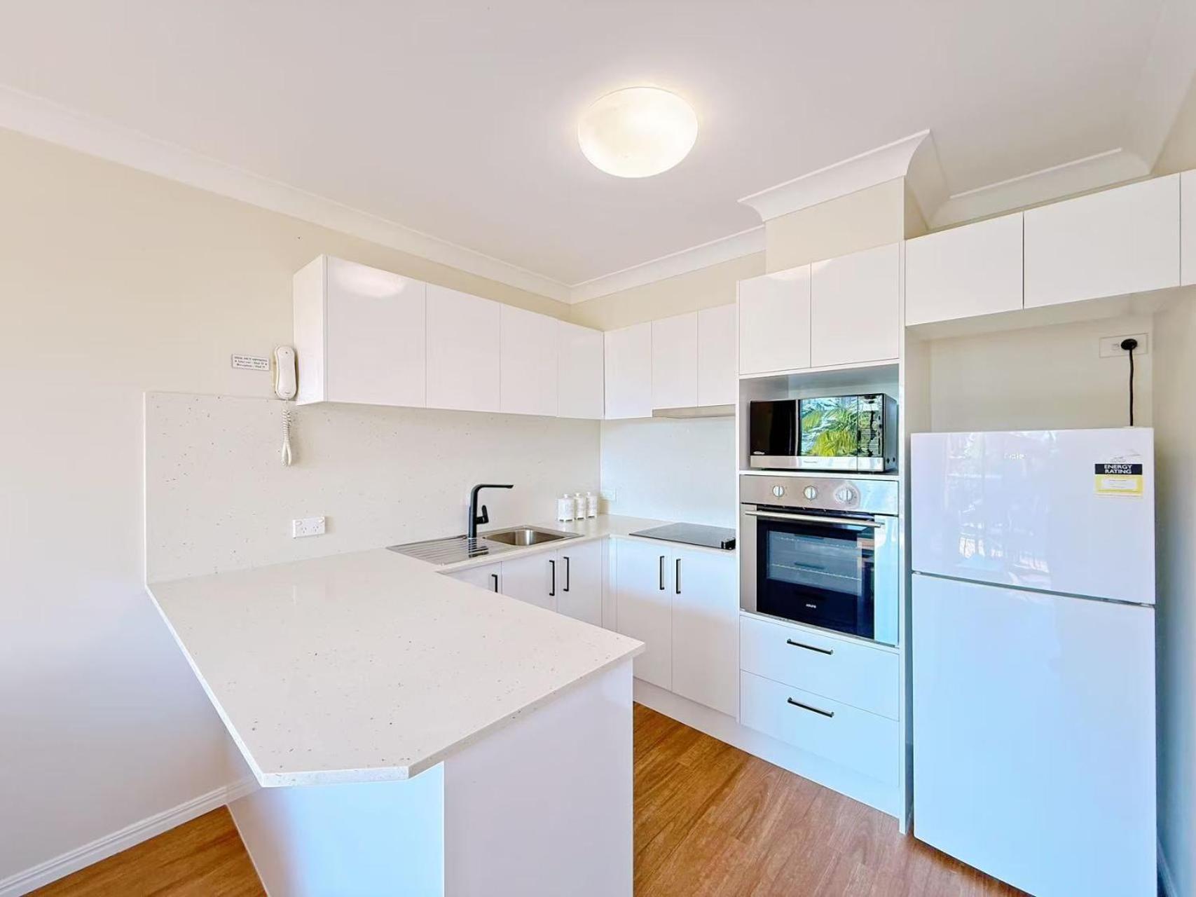 Karana Palms Resort Gold Coast Extérieur photo