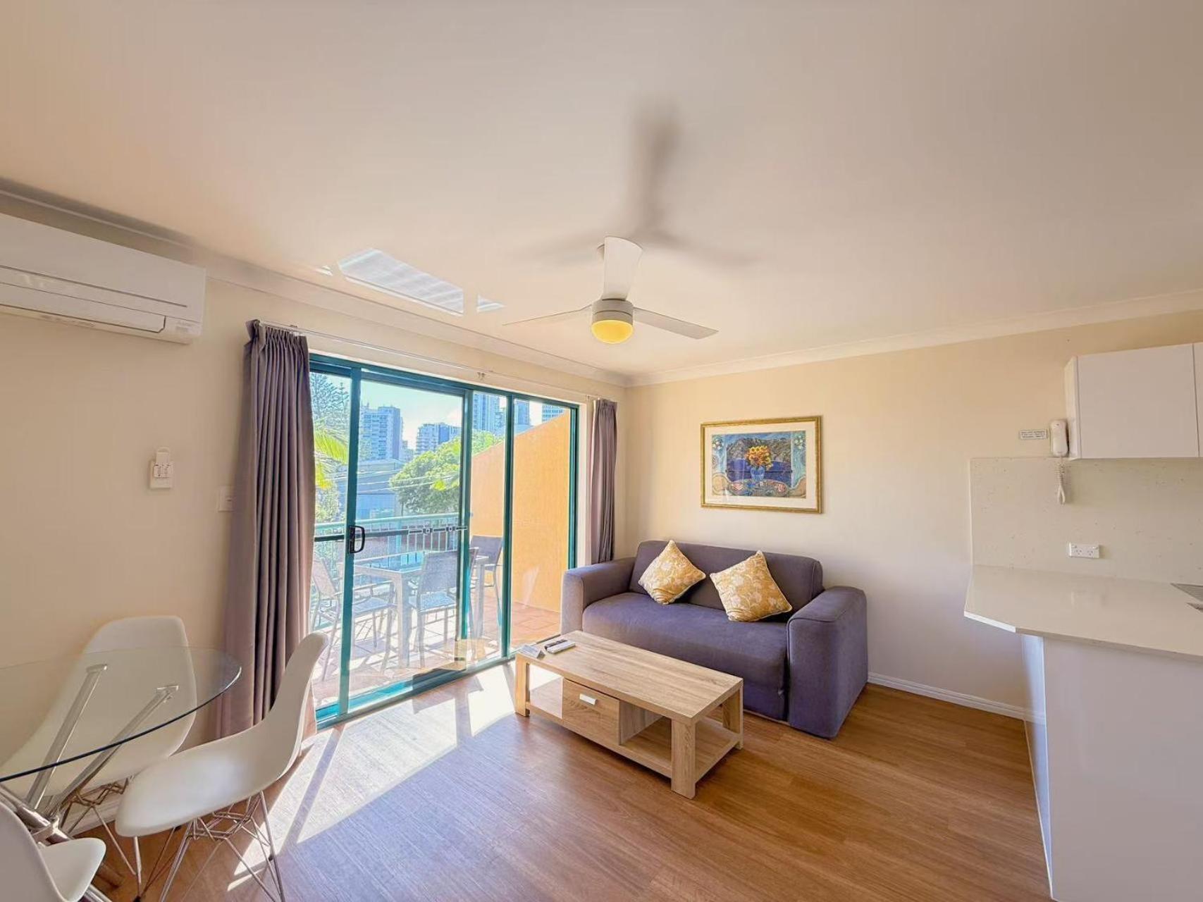 Karana Palms Resort Gold Coast Extérieur photo