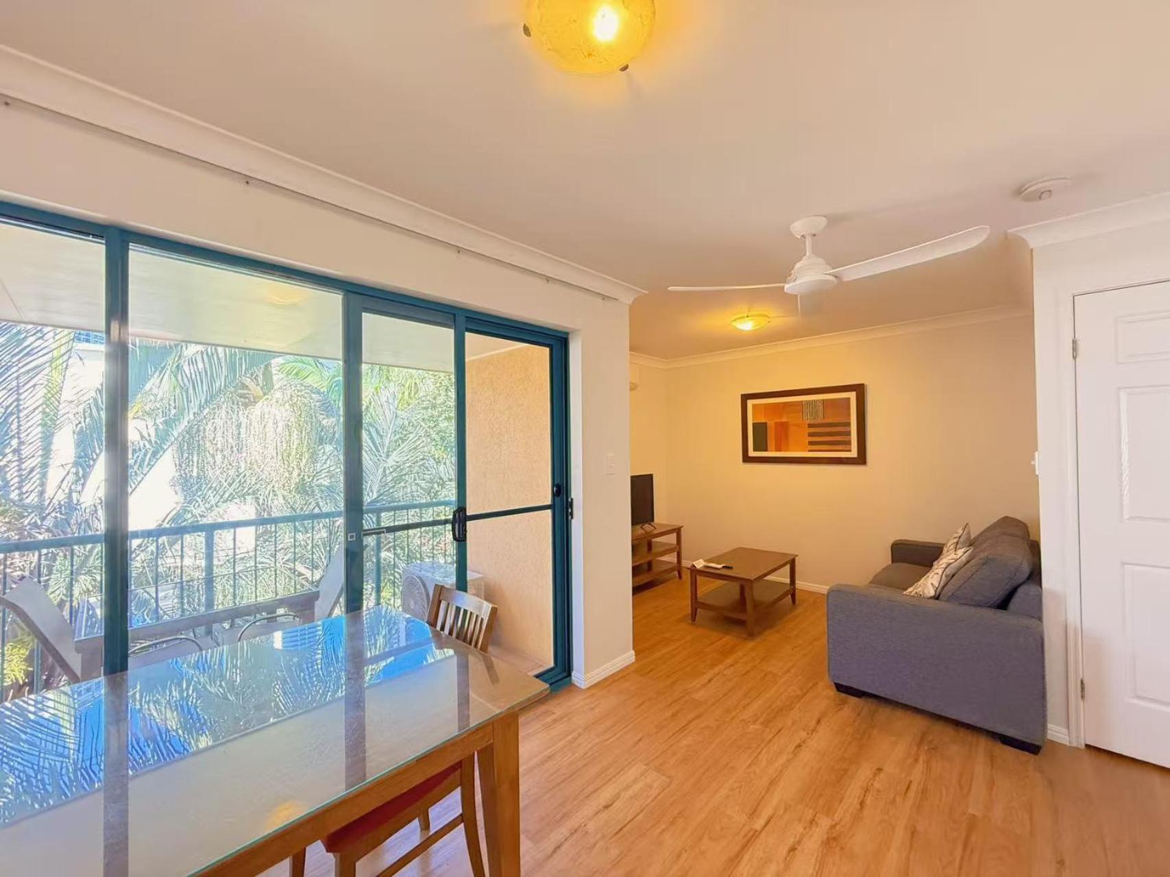 Karana Palms Resort Gold Coast Extérieur photo