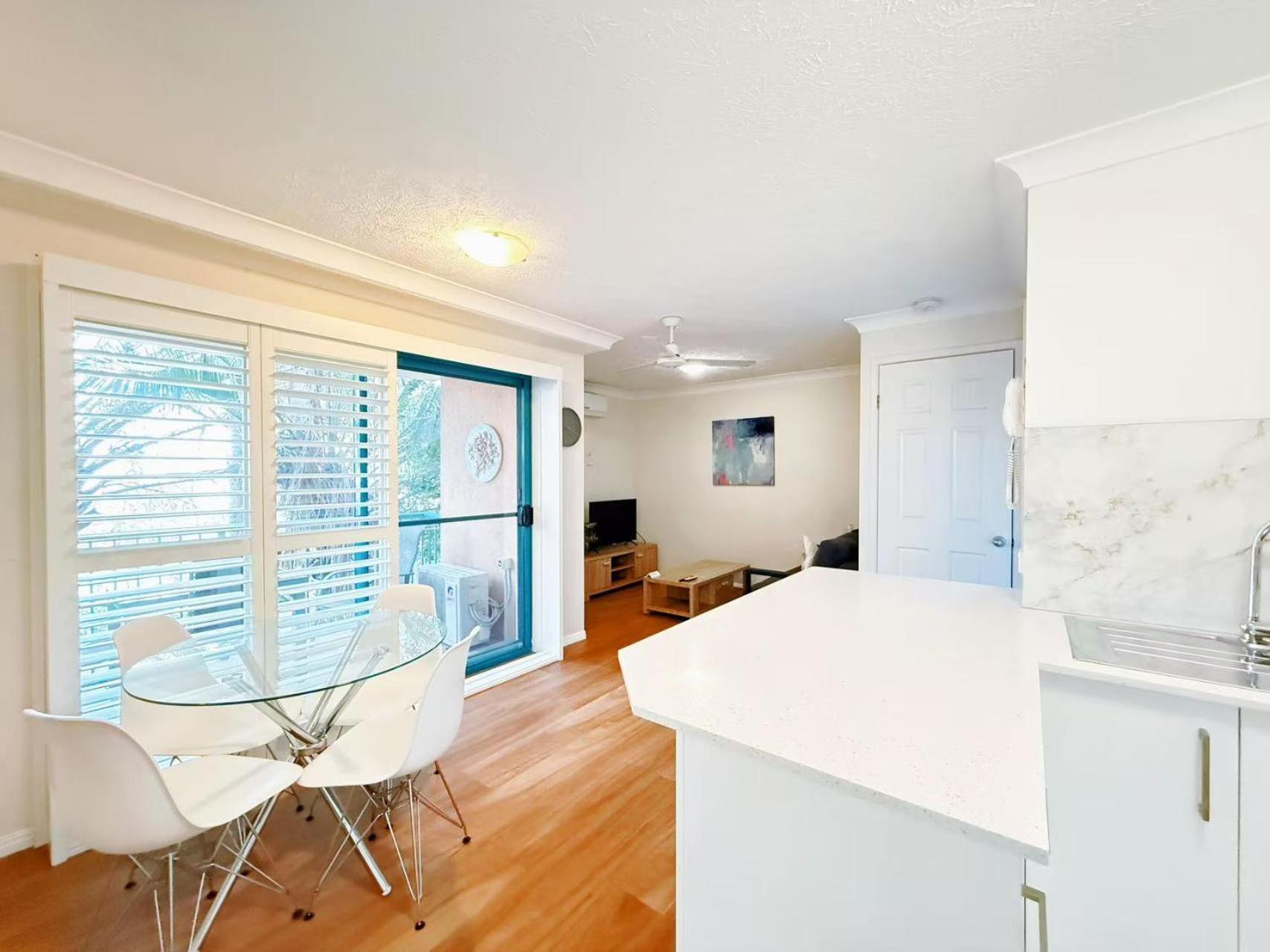 Karana Palms Resort Gold Coast Extérieur photo