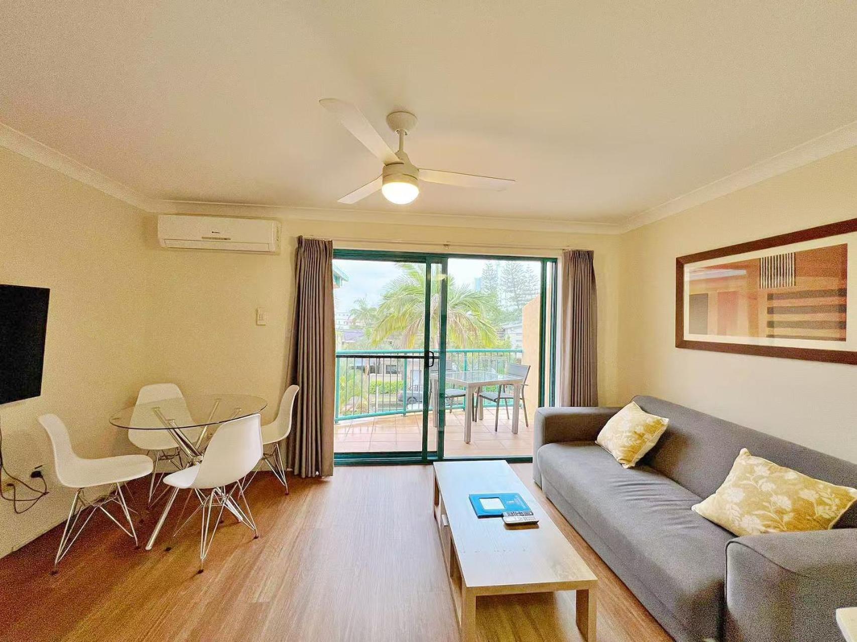 Karana Palms Resort Gold Coast Extérieur photo